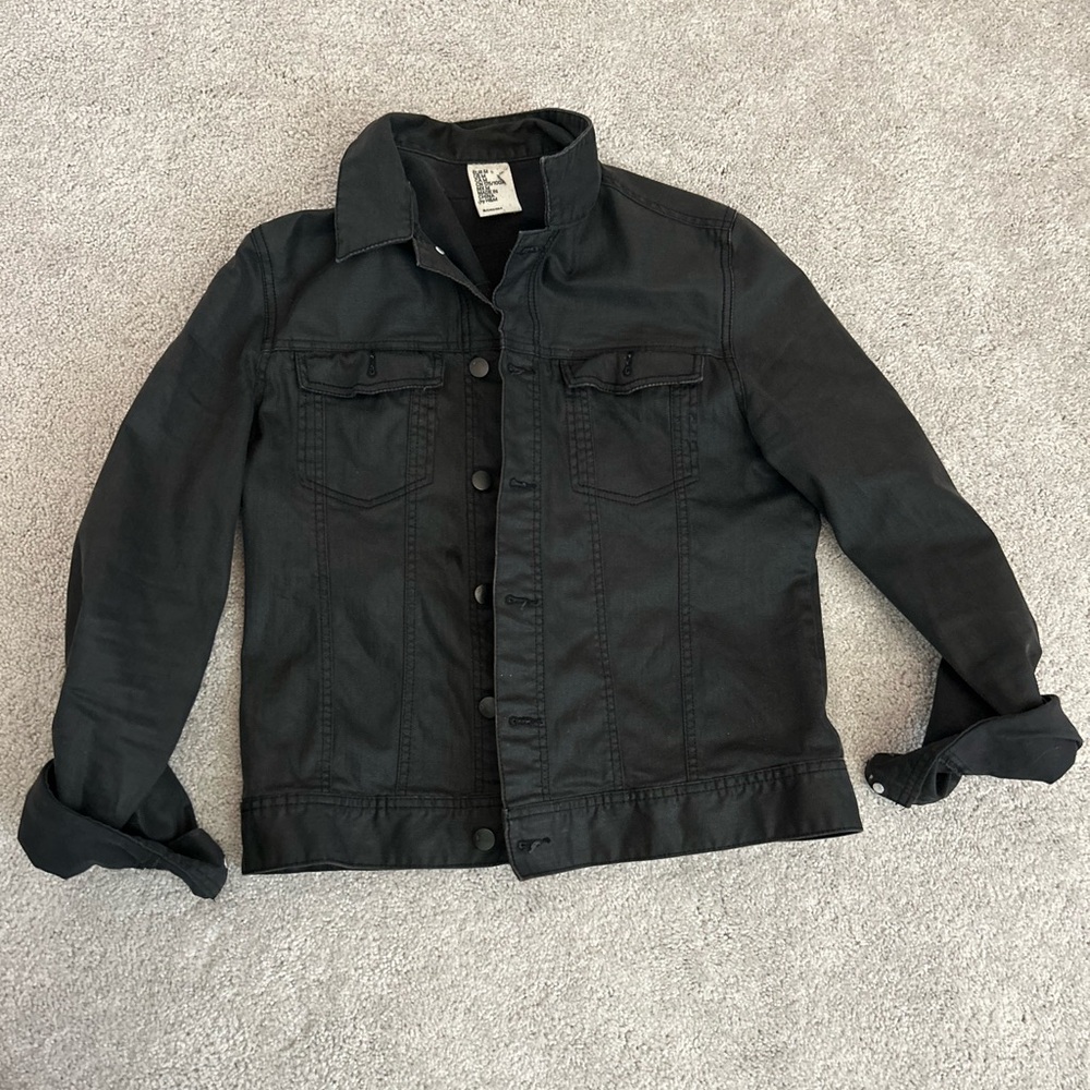 Black denim jacket in size medium from h&m